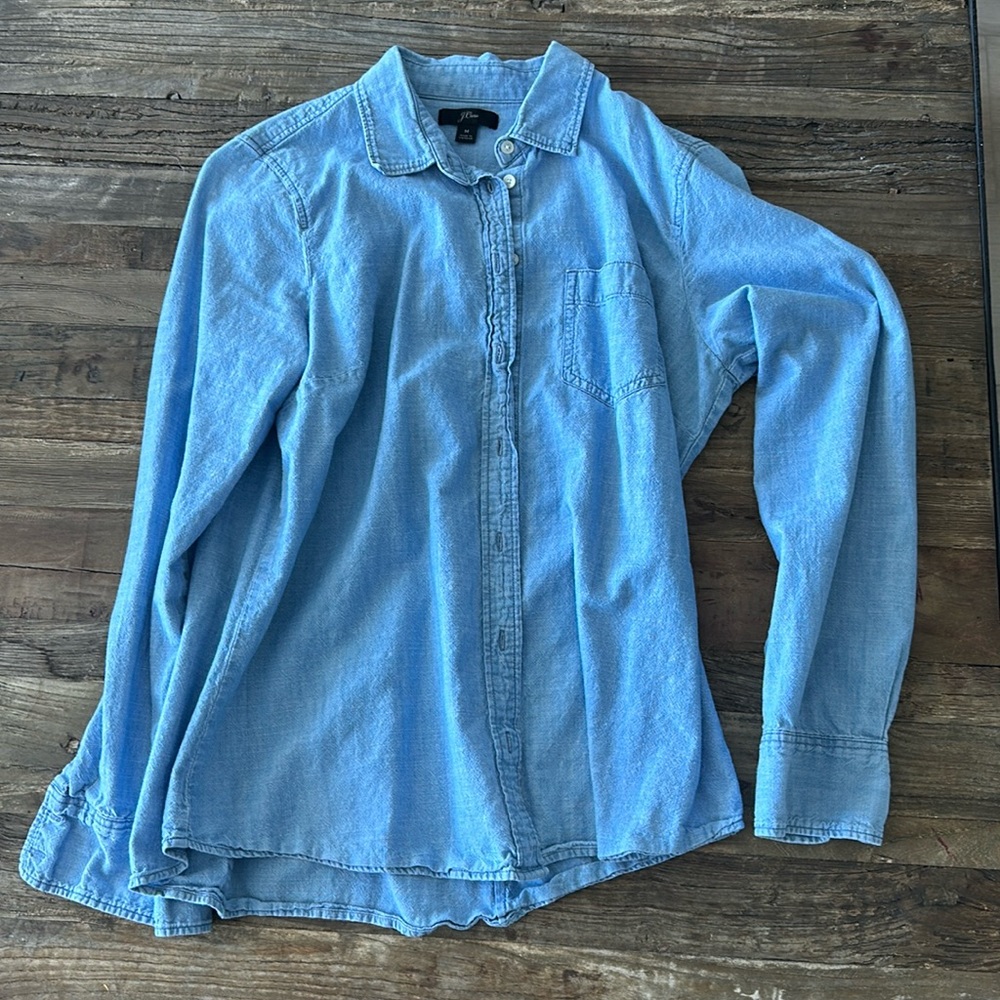 Classic J.Crew chambray shirt M